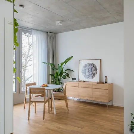 Carlotta Apartment