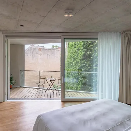Carlotta Apartment